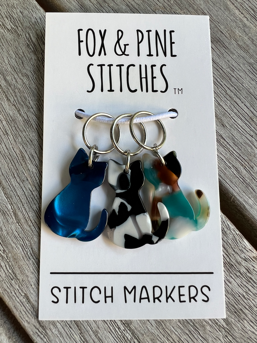 Bold Cat | Stitch Markers Knitting Notions